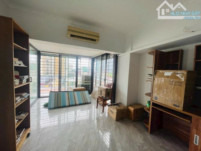 CHUNG CƯ GIẢNG VÕ BA ĐÌNH 100M T8 7TỶ THOÁNG SÁNG  VIEW HỒ TẶNG FULL NỘI THHIẾỞ SƯỚNG