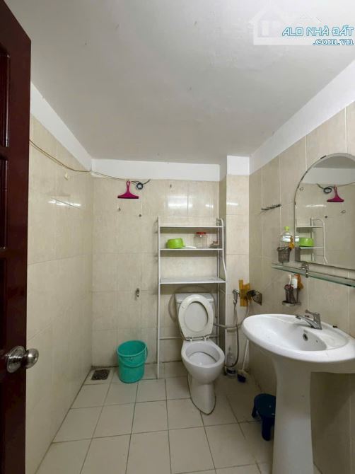 Bán Nhà Hẻm Đường Hoà Hưng DT 49M2 (4.5mX11m) Hẻm Thông CMT8 Gần Công Viên Giá 5T6 TL