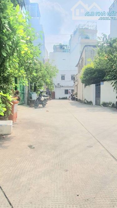 Bán nhà Lê Quang Định, phường 1, Gò Vấp, 95m2, 6 tầng, 11 phòng đang cho thuê, giá 15.5 tỷ