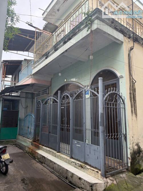 Bán nhà 1 trệt 1 lầu củ phường Trung Dũng gần ngã 3 thành