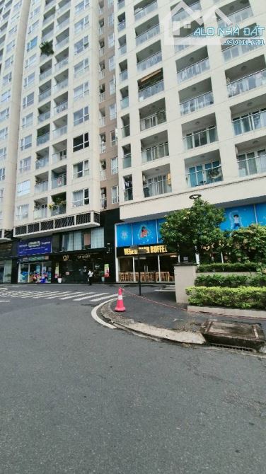 Cần bán SHOPHOUSE Sky Center, 120m2, 5B, Phổ Quang, P2, Tân Bình