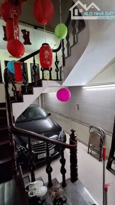 SIÊU PHẨM BIỆT THỰ MỄ TRÌ THƯỢNG-OTO TRÁNH-VỈA HÈ RỘNG-KD SẦM UẤT NỘI THẤT SANG TRỌNG