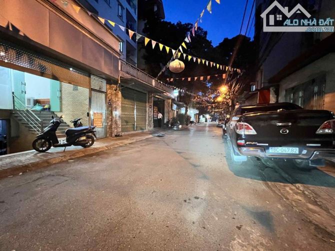 BÁN NHÀ PHẠM VĂN ĐỒNG – DT 52M2 – 4 TẦNG – 20M RA Ô TÔ TRÁNH – DÂN TRÍ CAO – GIÁ 8.9 TỶ