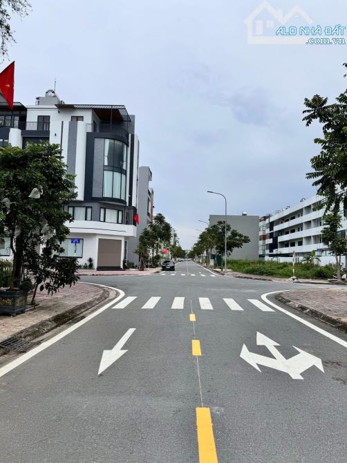 BÁN ĐẤT HƯỚNG TÂY BẮC KHU A KHU ĐÔ THỊ VŨ PHÚC TP THÁI BÌNH