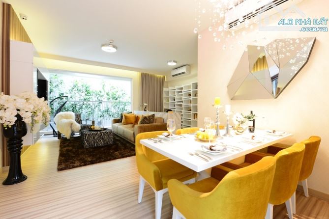 Rao bán căn Golden Palace Mễ Trì 120m2, 8 tỷ, 3n2w