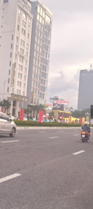 ĐẤT MẶT TIỀN 7M5 - 70M2 - NGANG 7M - SÁT NGUYỄN VĂN THOẠI
