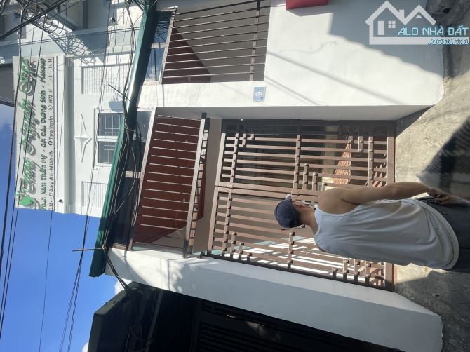 🔥BÁN NHÀ 2 TẦNG – DT RỘNG, NỞ HẬU – Ô TÔ 7 CHỖ VÀO TẬN ĐẤT – TỔ 5 TT QUANG MINH🔥