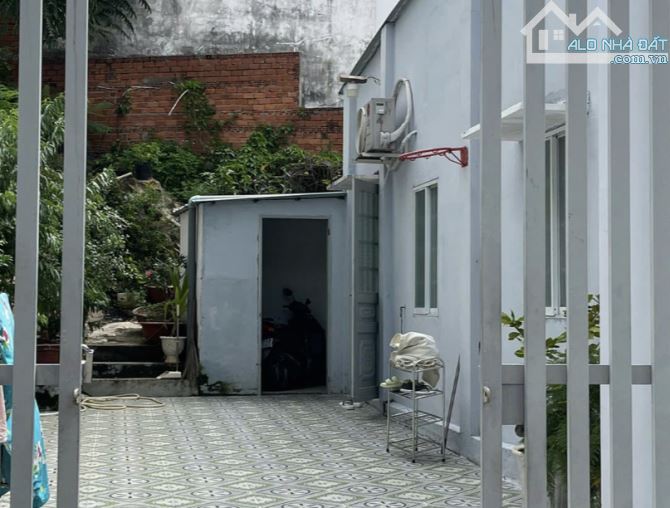 Cần cho thuê Nhà cấp 4 có gác, hẻm ô tô Trần Phú (Thắng Nhì) – DT 100m2 – Giá 4.5tr/tháng