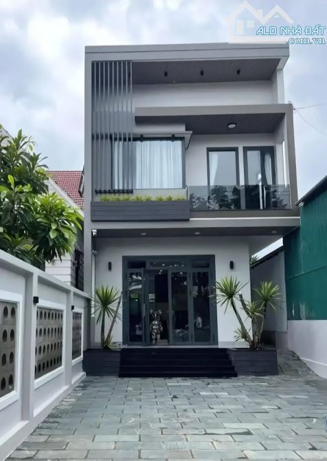 Cần bán gấp căn nhà ngay mặt tiền đường Nguyễn Hữu Trí - SHR - 1,15 TỶ