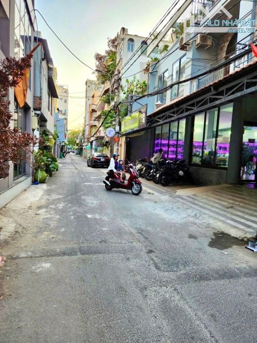 SIÊU HIẾM HẺM Ô TÔ ĐẬU, P. SÀI GÒN - Nhà mới đẹp, hầm 5 tầng, HĐT 40 tr/th, nhỉnh 13 tỷ