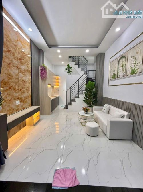 BÁN NHÀ ĐƯỜNG HUỲNH TẤN PHÁT, PHÚ THUẬN, Q7 (DT 46m2) GIÁ 3ty6