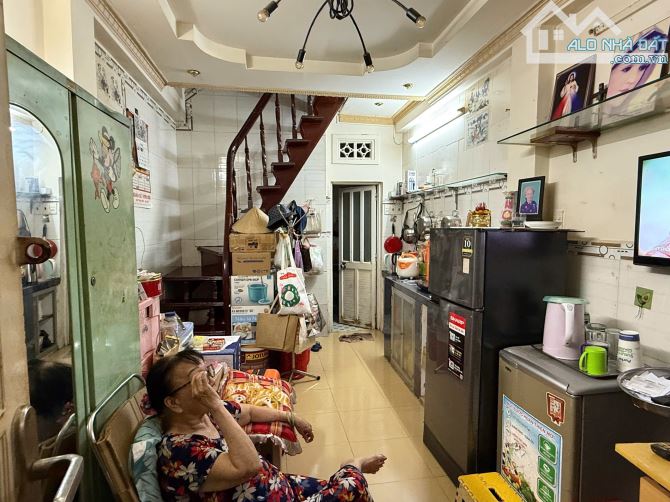 Nhà trung tâm Quận 1 – 21m², Trần Đình Xu, đang cho thuê, giá chỉ 2,5 tỷ