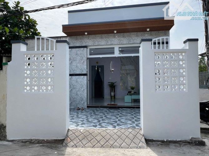 Chủ cần tiền bán gấp nhà cấp 4 để chữa bệnh