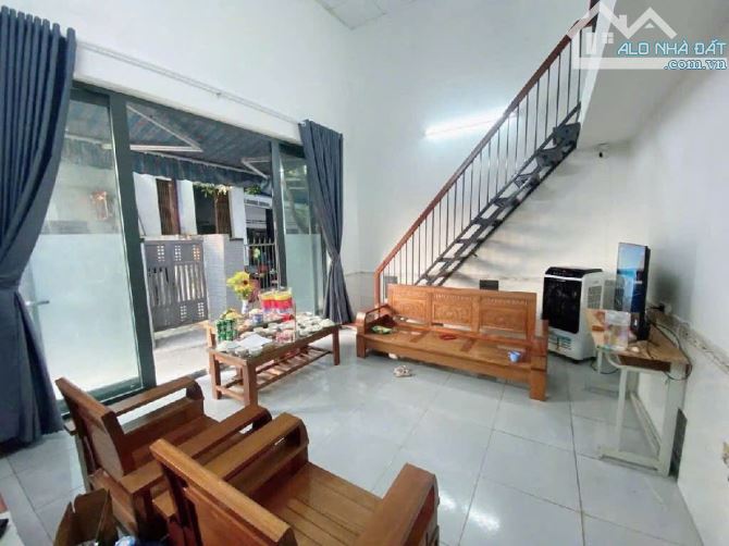 Bán nhà gác lững mê đúc. Tôn Đản, Thanh Khê. DT 54,4m2. Giá 2,8x tỷ, khu vực sầm uất