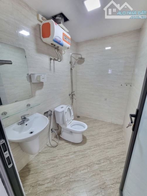 Bán căn hộ KĐT DREAM. DT: 95m, 3N, 2vs, full NỘI THẤT mới đẹp. Giá: 5,6 tỷ
