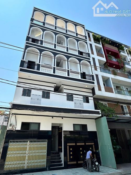 Bán CHDV Hẽm 12M Nguyễn Hữu Tiến - Tân Phú - 8.6 x 32m 6 Lầu 31.5 Tỷ