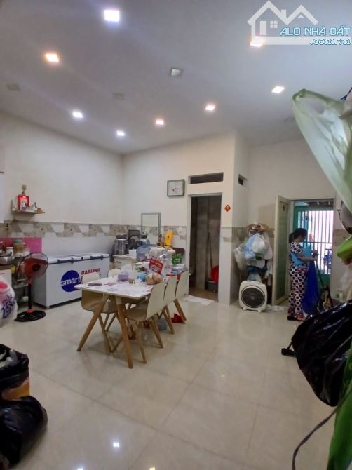 NHÀ ĐẸP 4 TẦNG VĂN THÂN Q6 – HẺM ĐẸP THOÁNG – NỞ HẬU DT 90M² – GIÁ HỢP LÝ