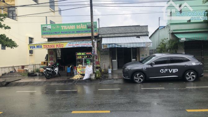 Chính chủ bán nhà mặt tiền Phan Văn Mảnh,  bến lức, Long An