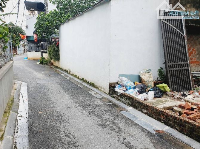 74m Quan Âm Bắc Hồng - Ô Tô Đỗ Cửa - Đất 2 Mặt Tiền Trước Sau Giá Mềm So Với Khu Vực