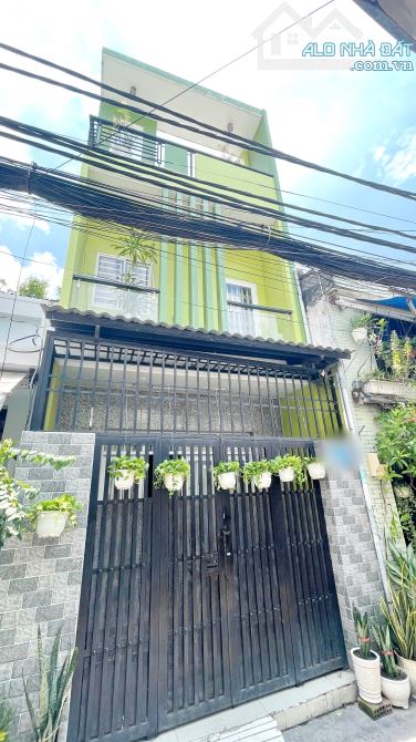 Bán nhà 2 lầu hẻm ba gác đường Nguyễn Thị Tần P.2 Quận 8