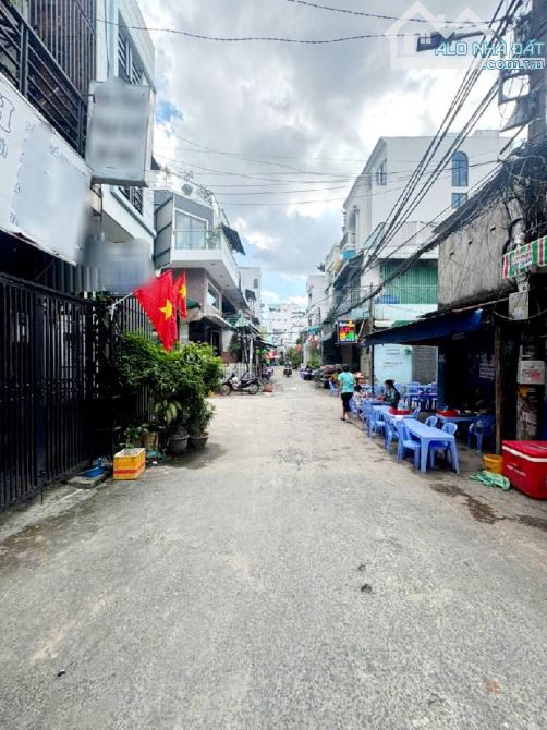 QUẬN 8! NGAY PHƯỜNG 1_CÓ NGAY CĂN 3TẦNG VỪA Ở VÀ KINH DOANH,HẺM XE HƠI