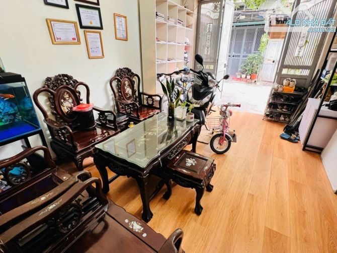 CC GỬI BÁN NHANH NHÀ XÃ HOÀNG DIỆU CHƯƠNG MỸ 360M 2 TẦNG 6 NGỦ MẶT TIỀN RỘNG CHỈ GẦN 7 TỶ