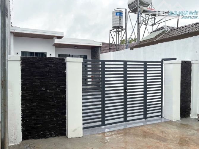 Bán Căn nhà Mới Keng,3PN,2WC,sân 2 OTO,6x24m nở hậu 8m,BÁN 2tỷ5780tr
