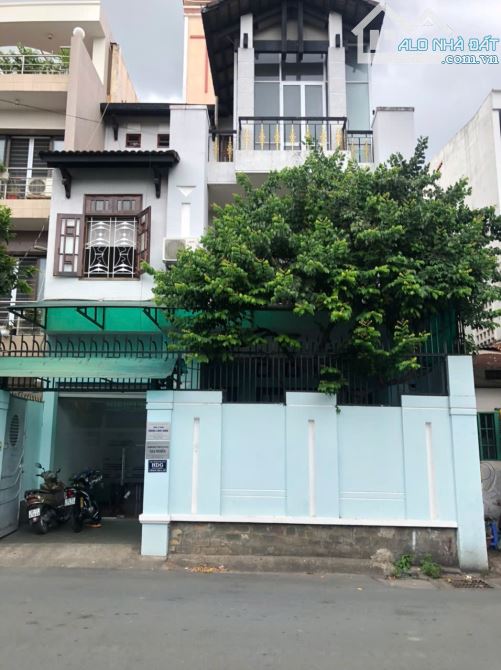 DT: 8,5m x 18m , 3 tầng , mặt tiền Trần Khánh Dư P.Tân Định Q.1 , Giá chỉ 60 tỷ