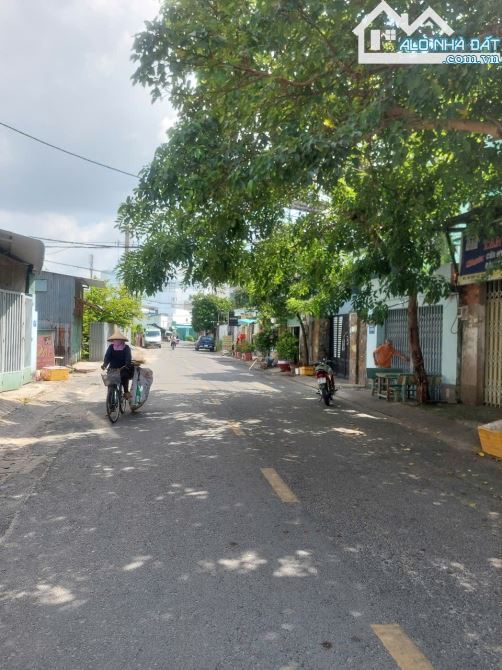 Nhà mặt tiền KD Đông Hưng Thuận 42 DT 4x20m Giá 6 tỷ 1 còn TL.
