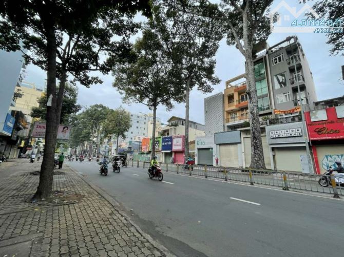 Bán nhà 2MT Nguyễn Thị Minh Khai P5 Q3, DT 4x30m CN 122m2, KC 4 tầng - Giá 55 tỷ