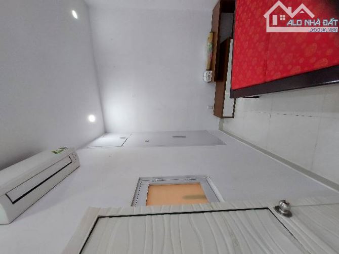 Bán nhà hẻm Lê Văn Lương P Tân Kiểng Quận 7. 33m2