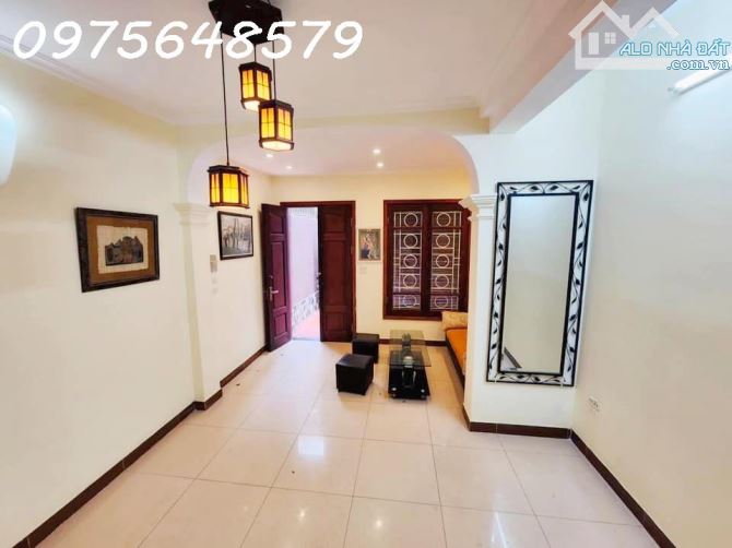 Bán nhà Chính Kinh 38m Mặt tiền rộng Tương lai mặt đường Giá cực sốc