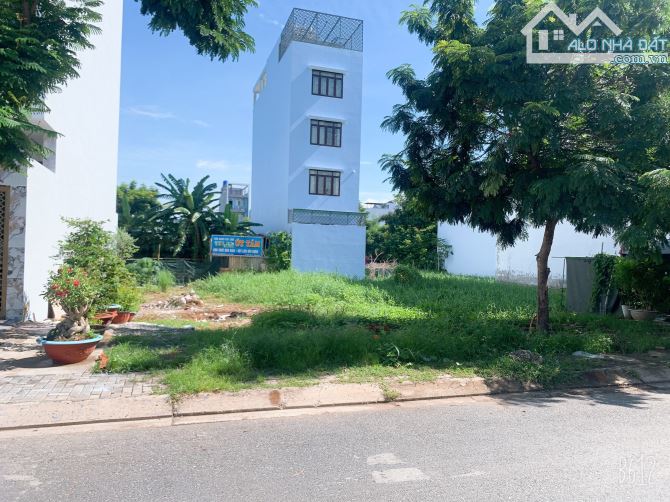 Mở Bán KDC Nam Sài Gòn mặt tiền QL50B DT:100m2 SHR Giá 1TY989