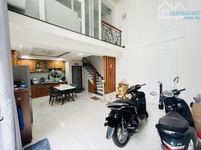 SIÊU PHẨM ĐẸP MỚI, SÁT MT ĐƯỜNG QUANG TRUNG GÒ VẤP, NỞ HẬU, 5 TẦNG, 38M2, 5.2 TỶ