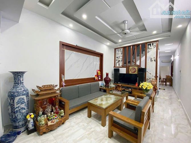 Bán nhà 3 tầng mặt đường Phương Khê, Đồng Hòa , Kiến An.