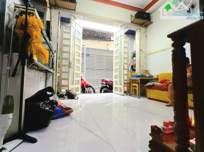 BÁN NHÀ HẺM THÔNG VĨNH VIỄN – P.4 – Q.10 – 4 TẦNG CHỈ 6.3 TỶ TL