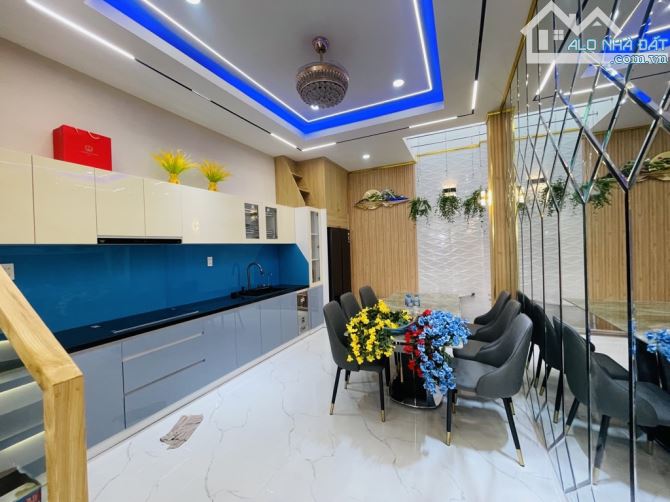 HXH HOÀNG VĂN THỤ- NHÀ ĐẸP 4 TẦNG- CÁCH MT 10M- CHỈ NHỈNH 13 T