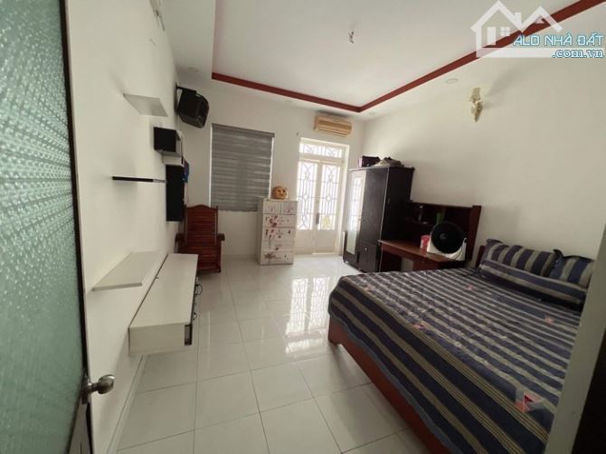 Bán nhà hẻm 88 Nguyễn Văn Quỳ P Phú Thuận Quận 7. 60m2
