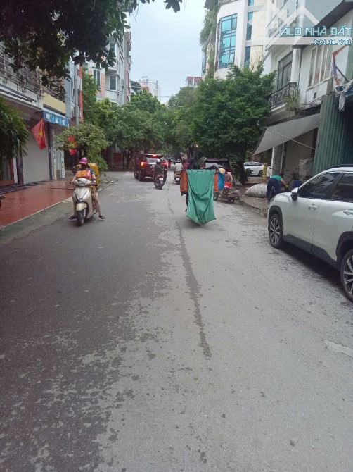 KHƯƠNG HẠ-THANH XUÂN-BẤT ĐỘNG SẢN DÒNG TIỀN 100tr-LÔ GÓC-Ô TÔ TRÁNH-CÓ THANG MÁY