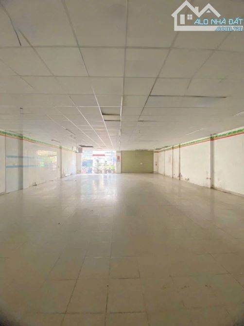 CHO THUÊ MẶT BẰNG TRỐNG SUỐT – NGUYỄN HIỀN, KDC 91B – GIÁ CHỈ 33 TRIỆU/THÁNG