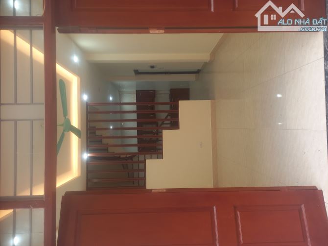 💥 Bán gấp nhà mới xây 5 tầng – Bắc Lãm, Hà Đông | Giá 5.2 tỷ!