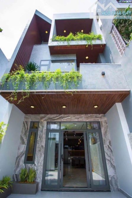 GỒNG LỖ BÁN GẤP NHÀ NAM KỲ KHỞI NGHĨA, QUẬN 3. GIÁ 4,75TỶ/59,3M2. ĐANG CHO THUÊ 18TRIỆU/TH