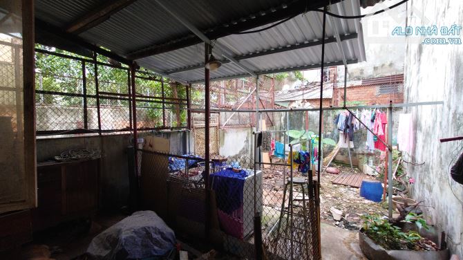 BÁN LÔ ĐẤT HIẾM 372m2 Mặt tiền NGUYỄN HỮU CẢNH. NGANG 12.2m DÀI 30.5m Sổ vuông
