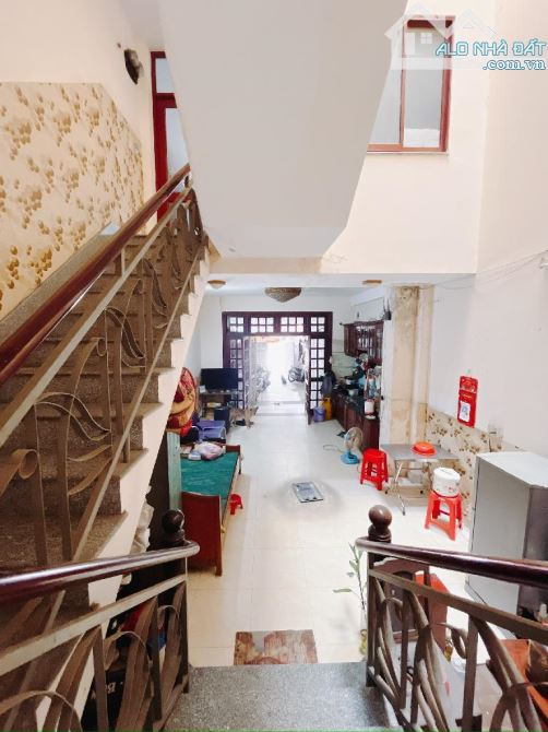 NGUYỄN VĂN QUỲ, DT 120M2, NHÀ 4 TẦNG, ÔTÔ ĐỖ CỬA, HẺM KINH DOANH BUÔN BÁN.