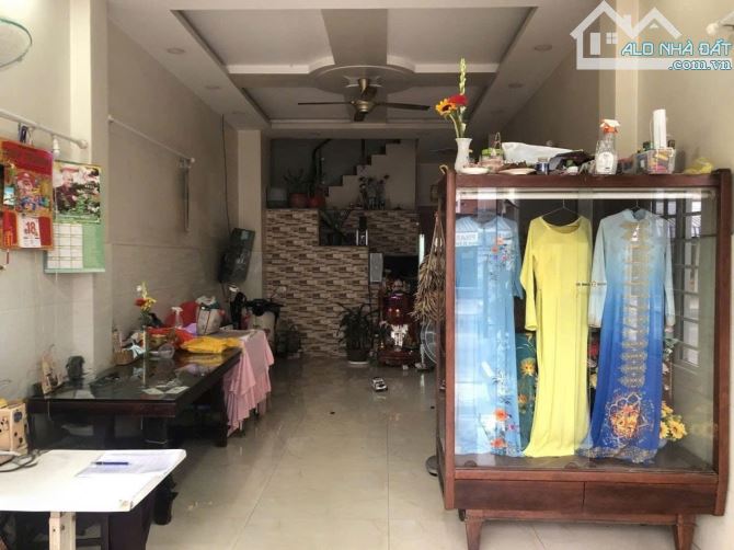 🏡 BÁN GẤP! NHÀ 4 TẦNG MẶT TIỀN KINH DOANH – LÊ LỢI, HÓC MÔN – DT 67M² CHỈ 7.6 TỶ
