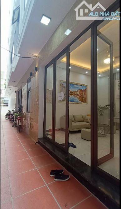 💥 SIÊU PHẨM GIANG BIÊN – 1 BƯỚC RA Ô TÔ 💥 30m² – MT 6,3m – Giá 6 TỶ  🏡 Nhà mới tinh, fu