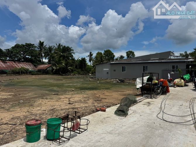 ✅ Bán 2 lô đất thổ mặt tiền đường Rạch Giồng thuộc Phường Khánh Hậu , TP Tân An , Long An.