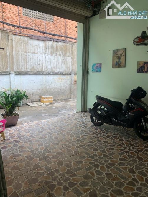 BÁN GẤP NHÀ HẺM XE HƠI TRƯỜNG CHINH , 82M2, 5 x 16,5, 2 TẦNG , 5PN . GIÁ NHỈNH 8TỶ