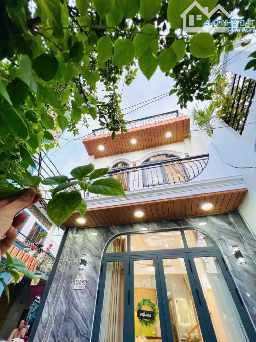 Bán nhà Đào Duy Anh, Phú Nhuận, Giá: 2 tỷ 650 triệu / 55m2, sổ hồng riêng