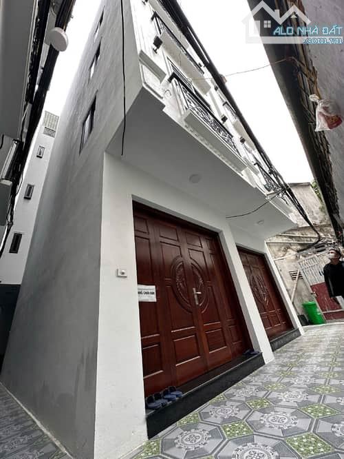 Bán nhà mới Phố Xuân Đỉnh 33m2 xây 5 tầng 3 ngủ khép kín